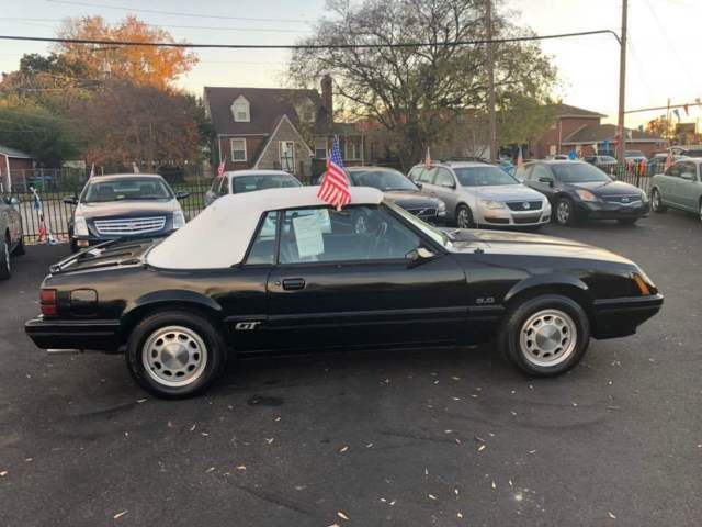 1986 Ford Mustang GT - photo 4