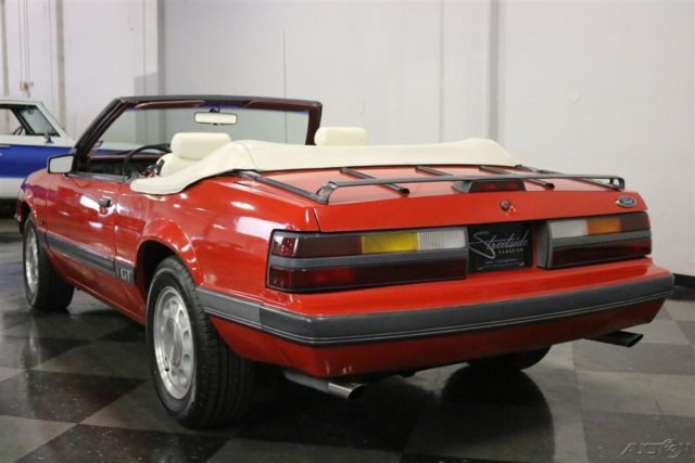 1986 Ford Mustang GT - photo 10