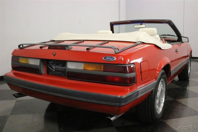 1986 Ford Mustang GT - photo 12