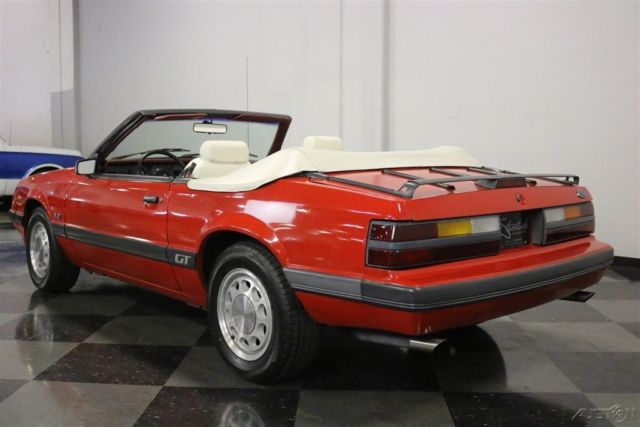 1986 Ford Mustang GT - photo 9