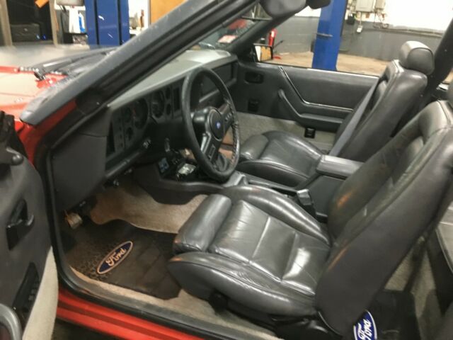 1986 Ford Mustang GT Convertible - photo 10
