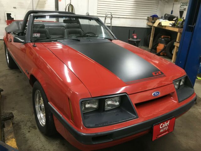 1986 Ford Mustang GT Convertible - photo 3