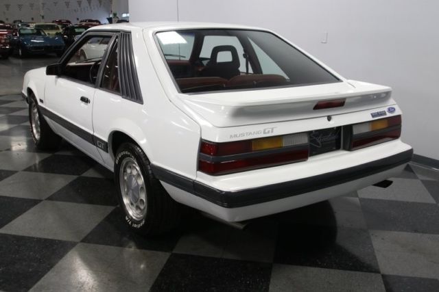 1986 Ford Mustang GT - photo 11