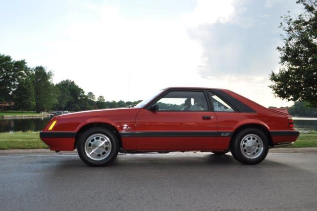 1986 Ford Mustang GT - photo 2