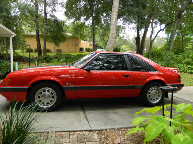1986 Ford Mustang GT - photo 2