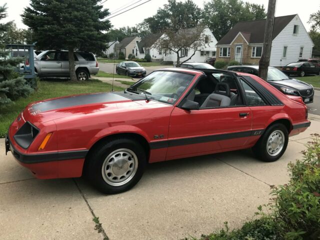 1986 ford mustang gt t-tops 24k orig. miles 1986 Ford Mustang gt