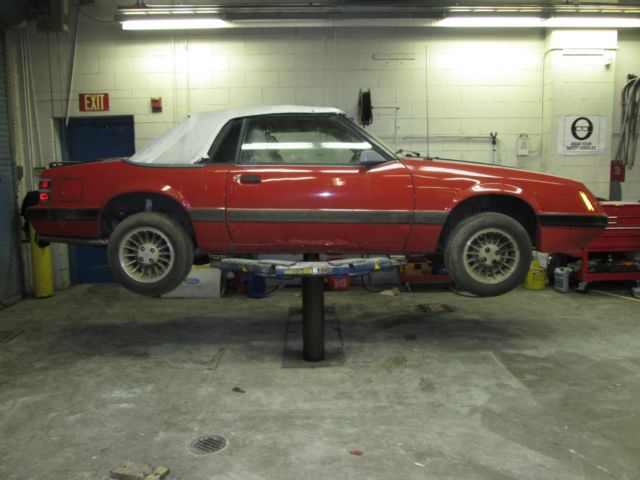 1986 Ford Mustang LX Convertible - photo 4