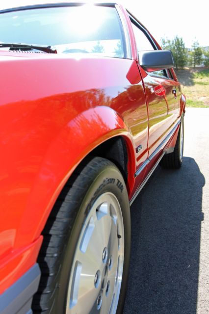 1986 Ford Mustang SVO Hatchback 2-Door - photo 12