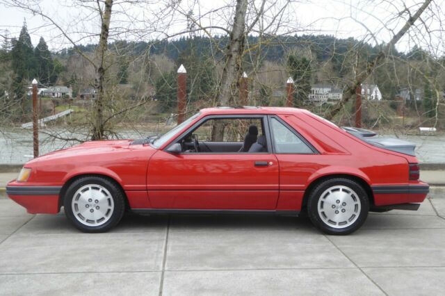 1986 Ford Mustang 2.3 Liter Turbo SVO - photo 2
