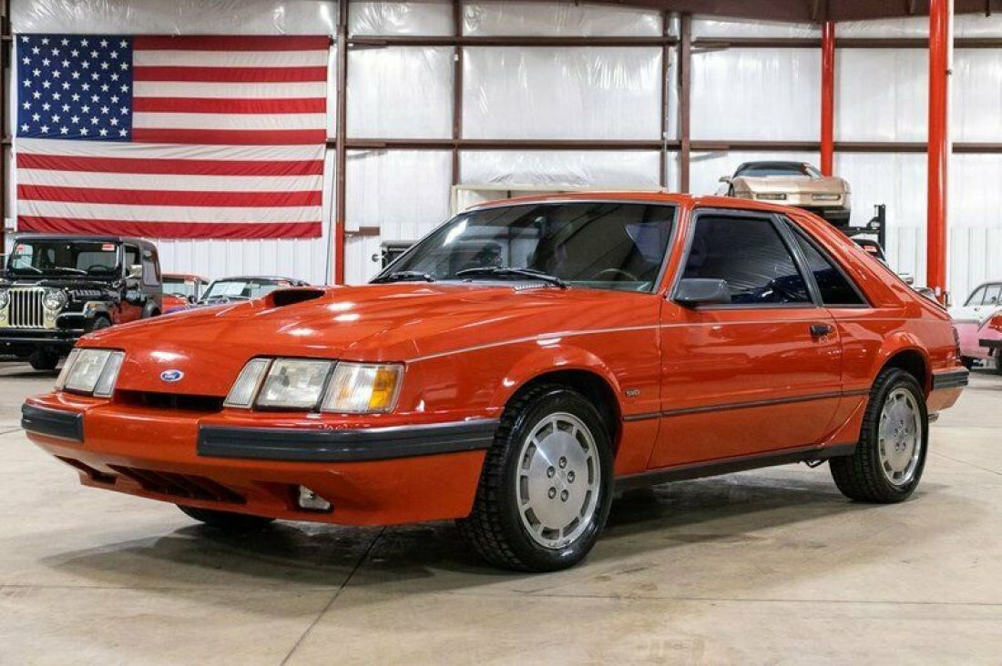 1986 Ford Mustang SVO Turbo 33253 Miles Bright Red Coupe 2.3L Turbocharged I4 5- 1986 Ford Mustang SVO Turbo