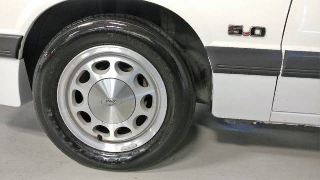 1986 Ford Mustang GT 2dr Hatchback - photo 11