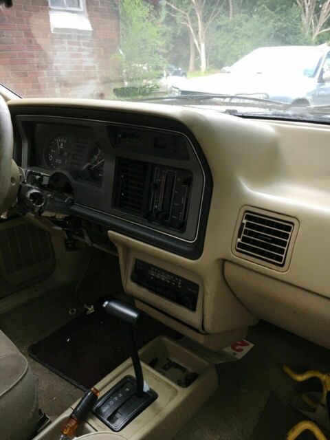 1986 Ford Tempo - photo 11