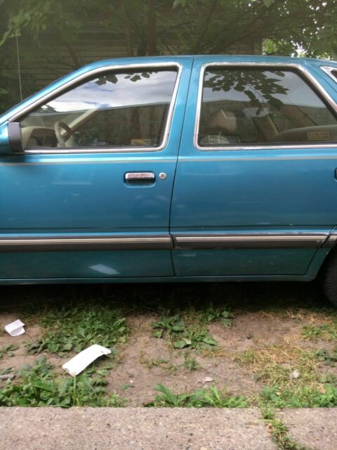 1986 Ford Tempo - photo 2