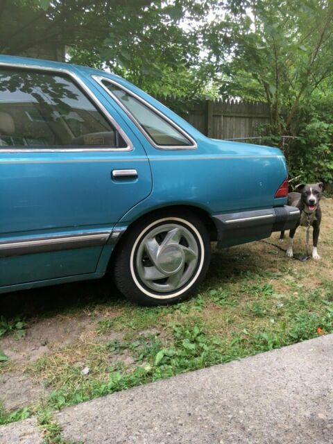 1986 Ford Tempo - photo 4