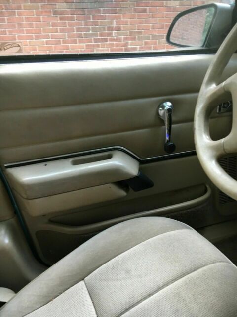1986 Ford Tempo - photo 7