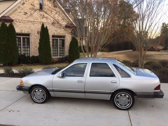 1986 Ford Tempo GL - photo 5
