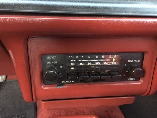 1986 Ford Tempo GL - photo 9