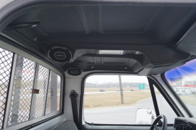 1986 GMC Sierra 3500 1986 Gmc 3500 flatbed low miles 5.7 v8 350 - photo 6