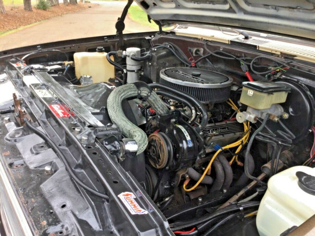 1986 Chevrolet C/K Pickup 1500 Sierra Classic - photo 11