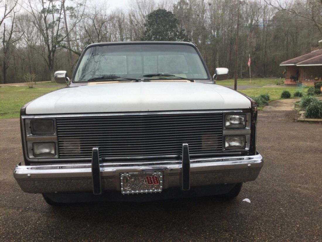 1986 Chevrolet C/K Pickup 1500 Sierra Classic - photo 5