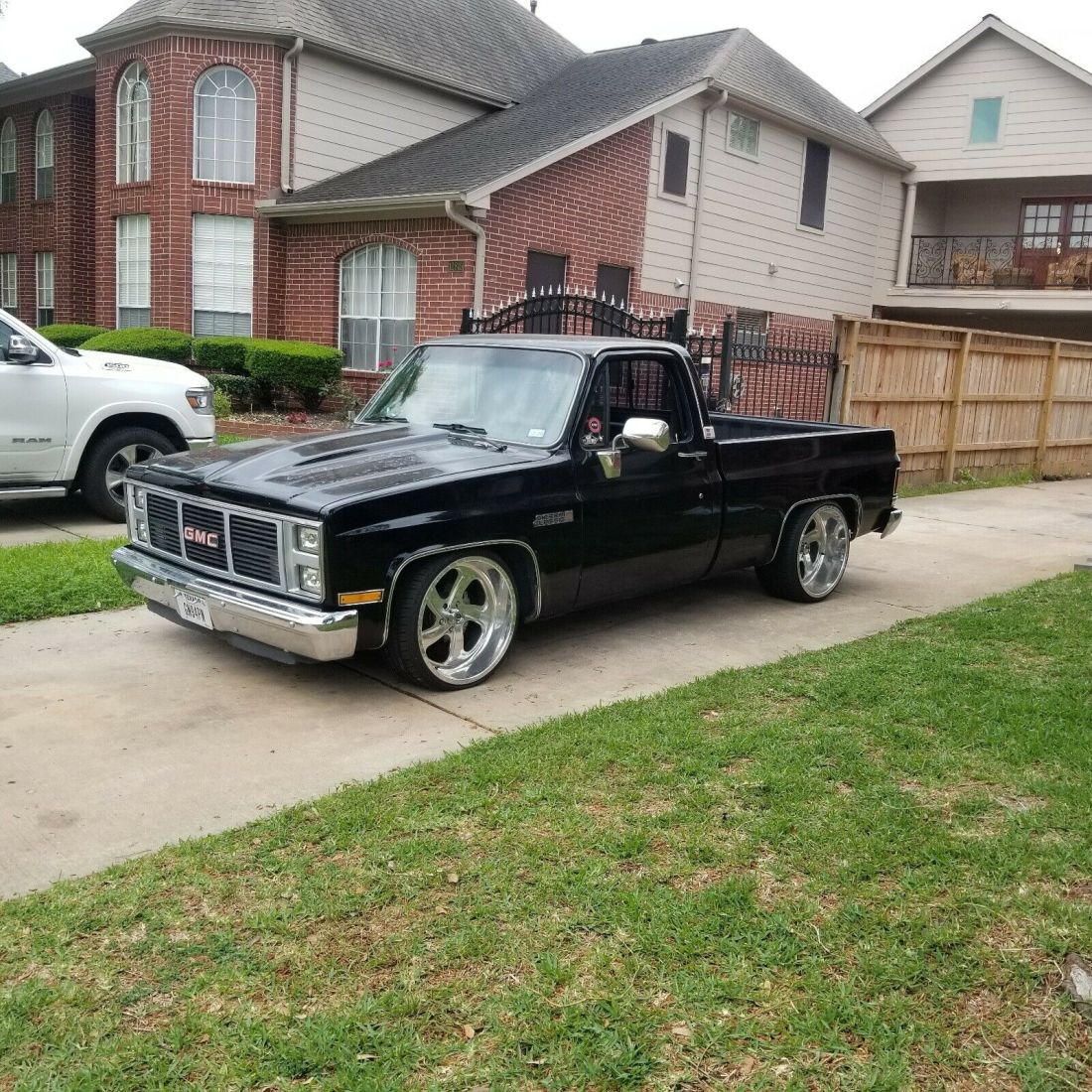 1986 GMC C1500 Pickup Black RWD Automatic High Sierra 1986 GMC C1500 High Sierra