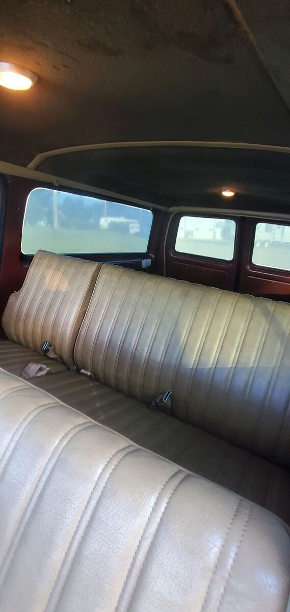 1986 GMC Suburban C1500 - photo 11