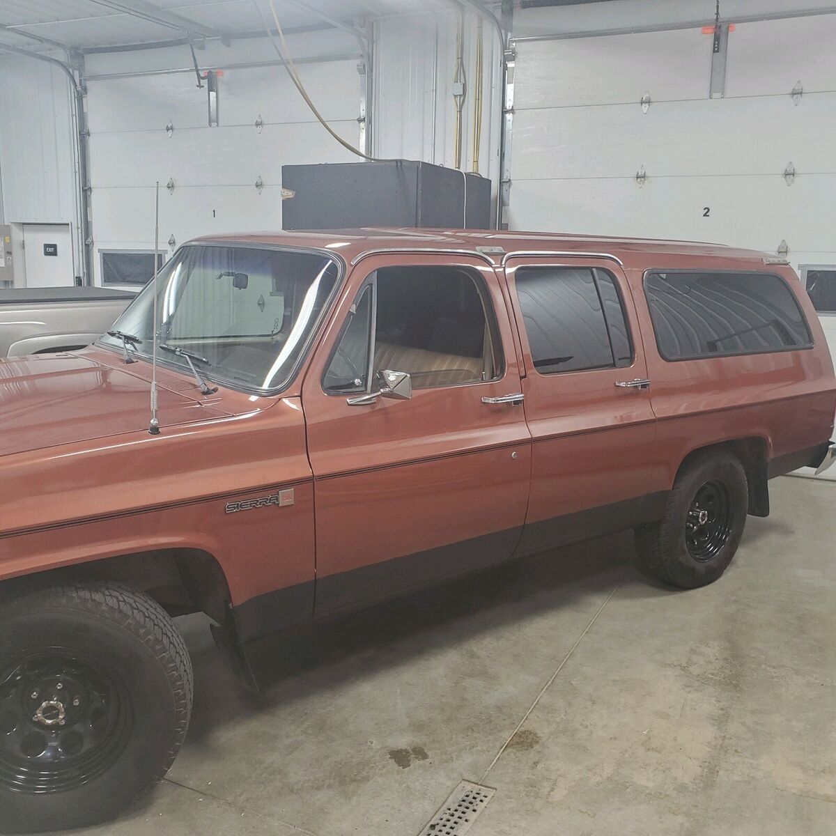 1986 GMC Suburban C1500 - photo 8