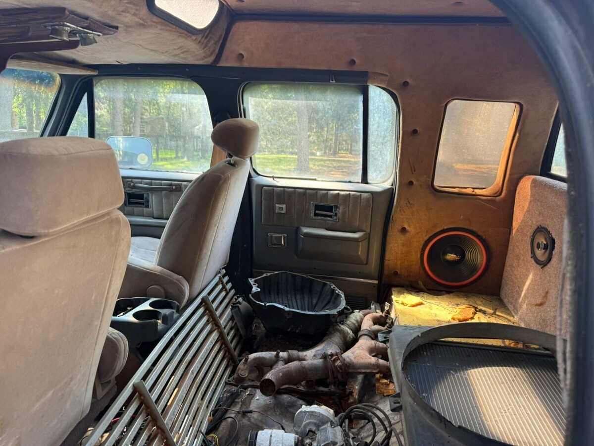 1986 GMC C30 - photo 10
