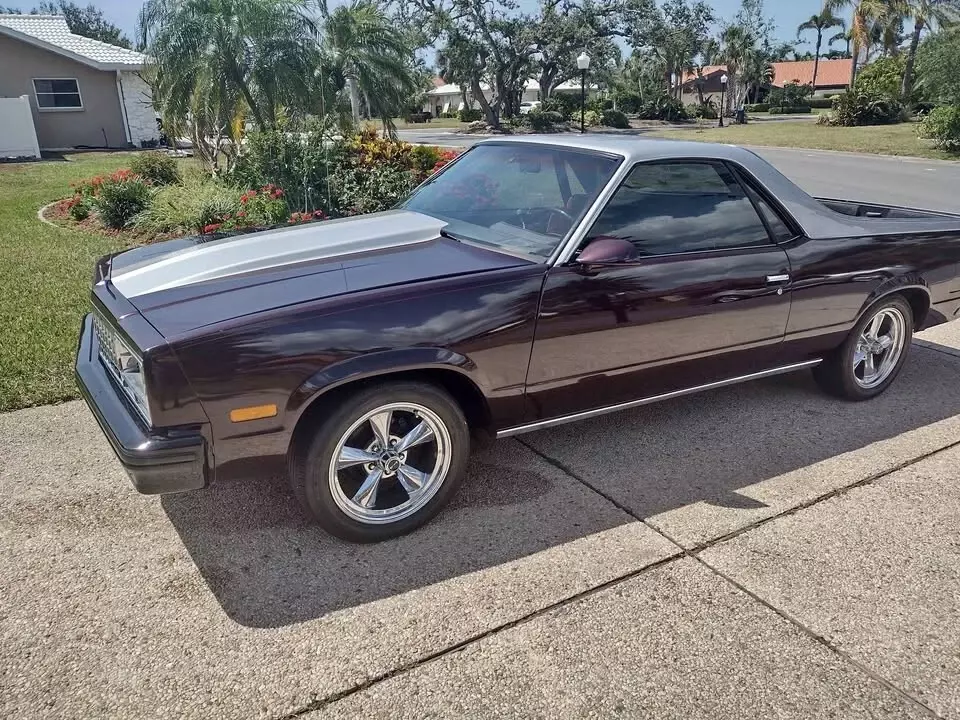 1986 GMC Caballero: Crate, 700R4, FiTech, Hedman, Dakota Gauges Paint & interior 1986 Chevrolet El Camino