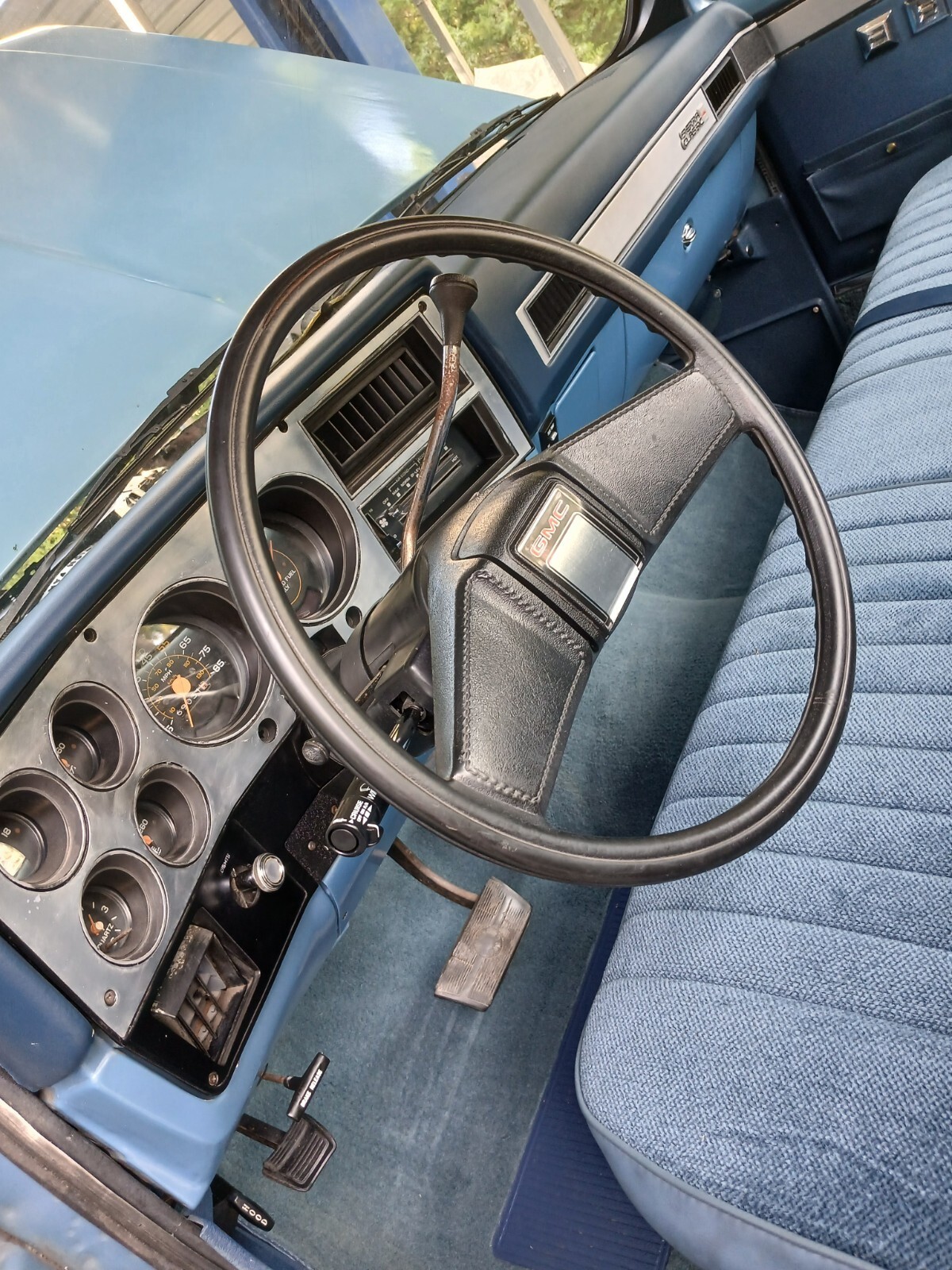 1986 GMC Sierra 1500 Longbed / two tone. white over blue - photo 8