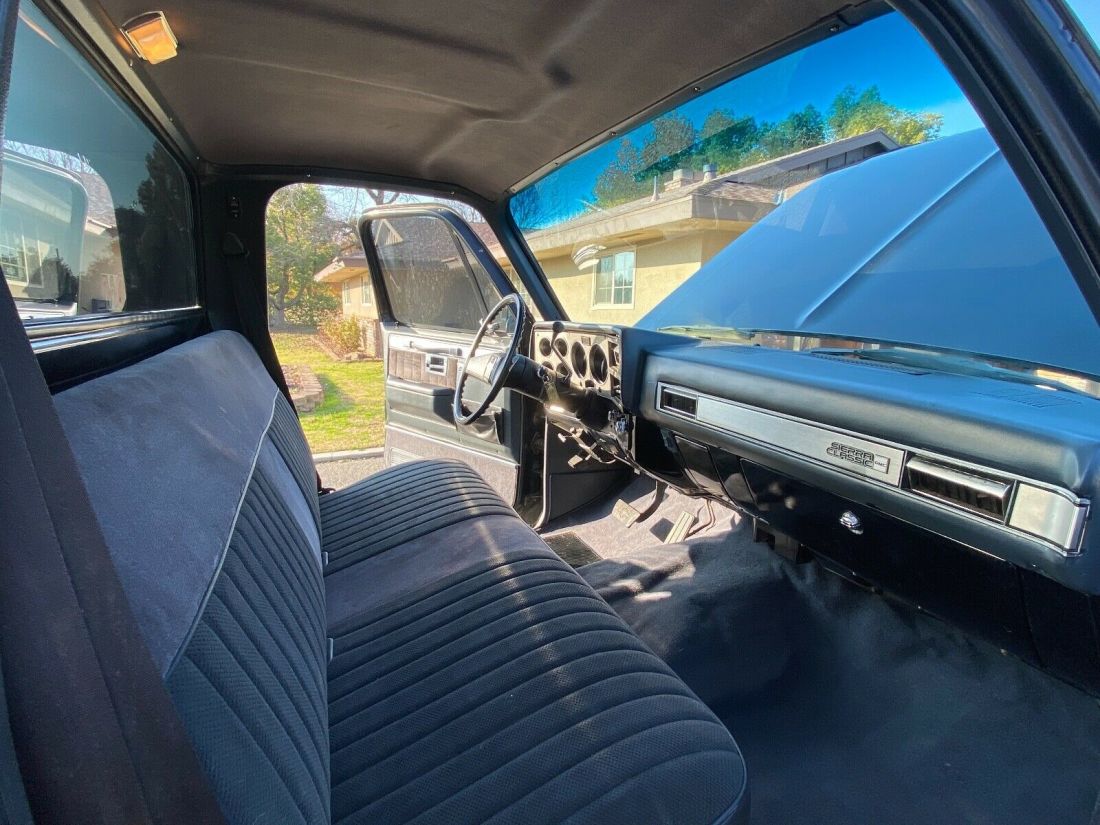 1986 Chevrolet C-10 Pickup - photo 10