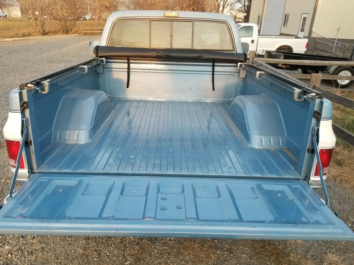 1986 GMC Sierra 1500 - photo 12