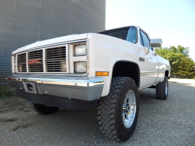 1986 GMC K20 Sierra Classic, 350 V-8, Lifted, 1 Owner, Rust Free, 4x4 1986 Chevrolet C/K Pickup 2500 Silverado