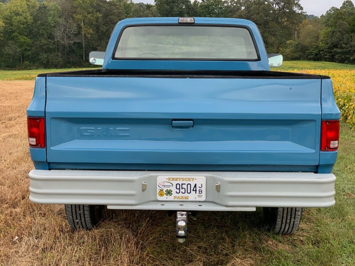 1986 GMC K2500 New Paint New Interior - photo 10