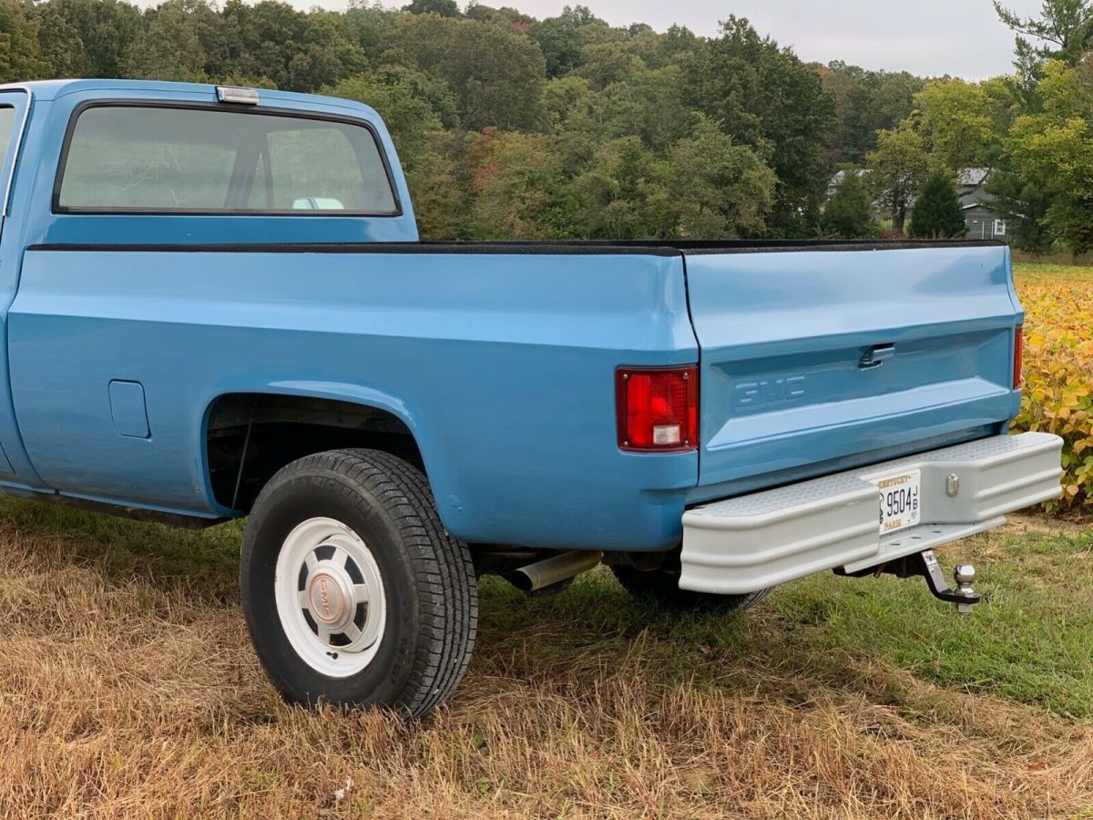 1986 GMC K2500 New Paint New Interior - photo 11