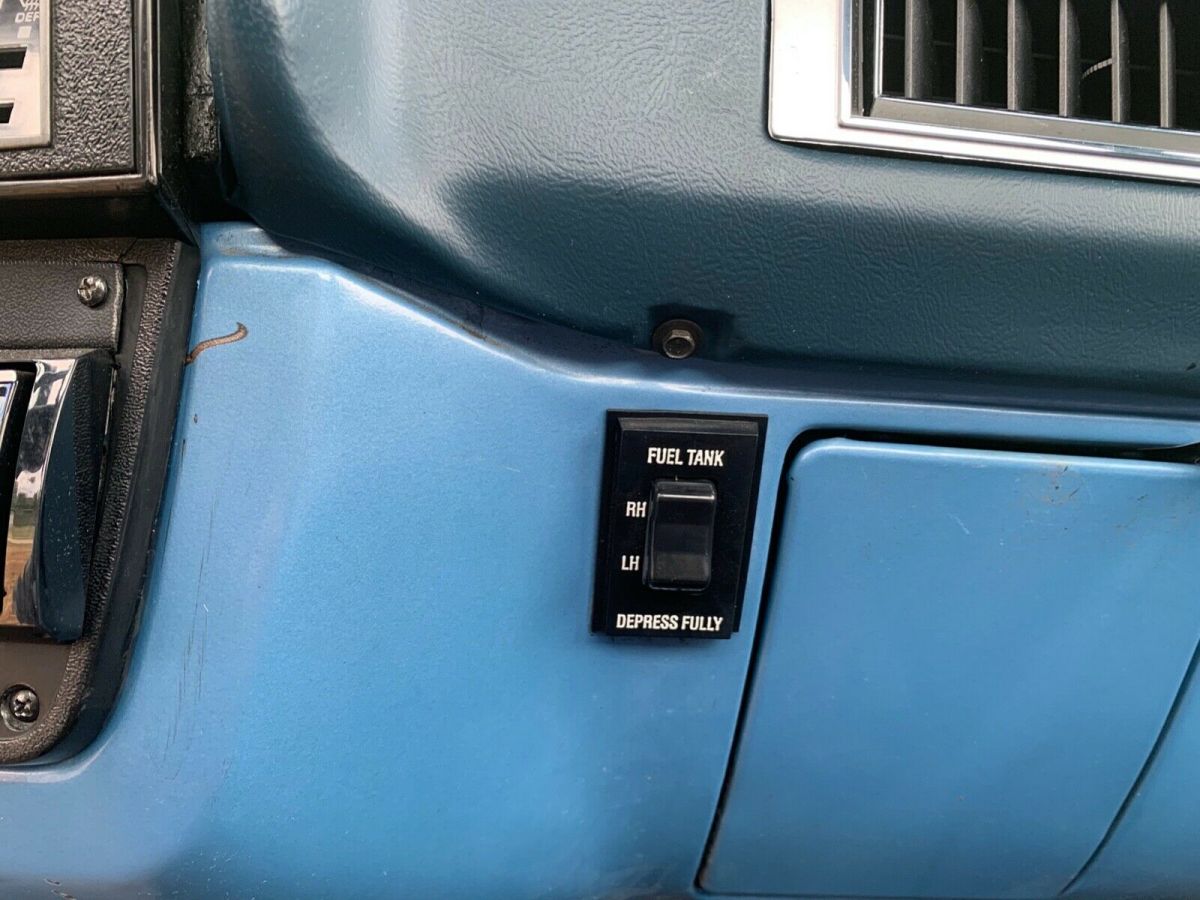 1986 GMC K2500 New Paint New Interior - photo 13