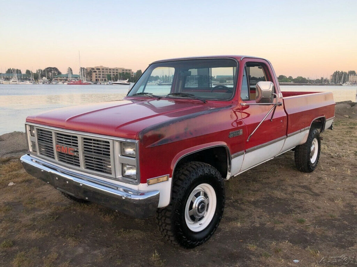 1986 GMC K2500 Sierra Classic 350/4speed RustFree Original paint 4x4 No Reserve 1986 Chevrolet C/K Pickup 2500 K2500 Sierra Classic