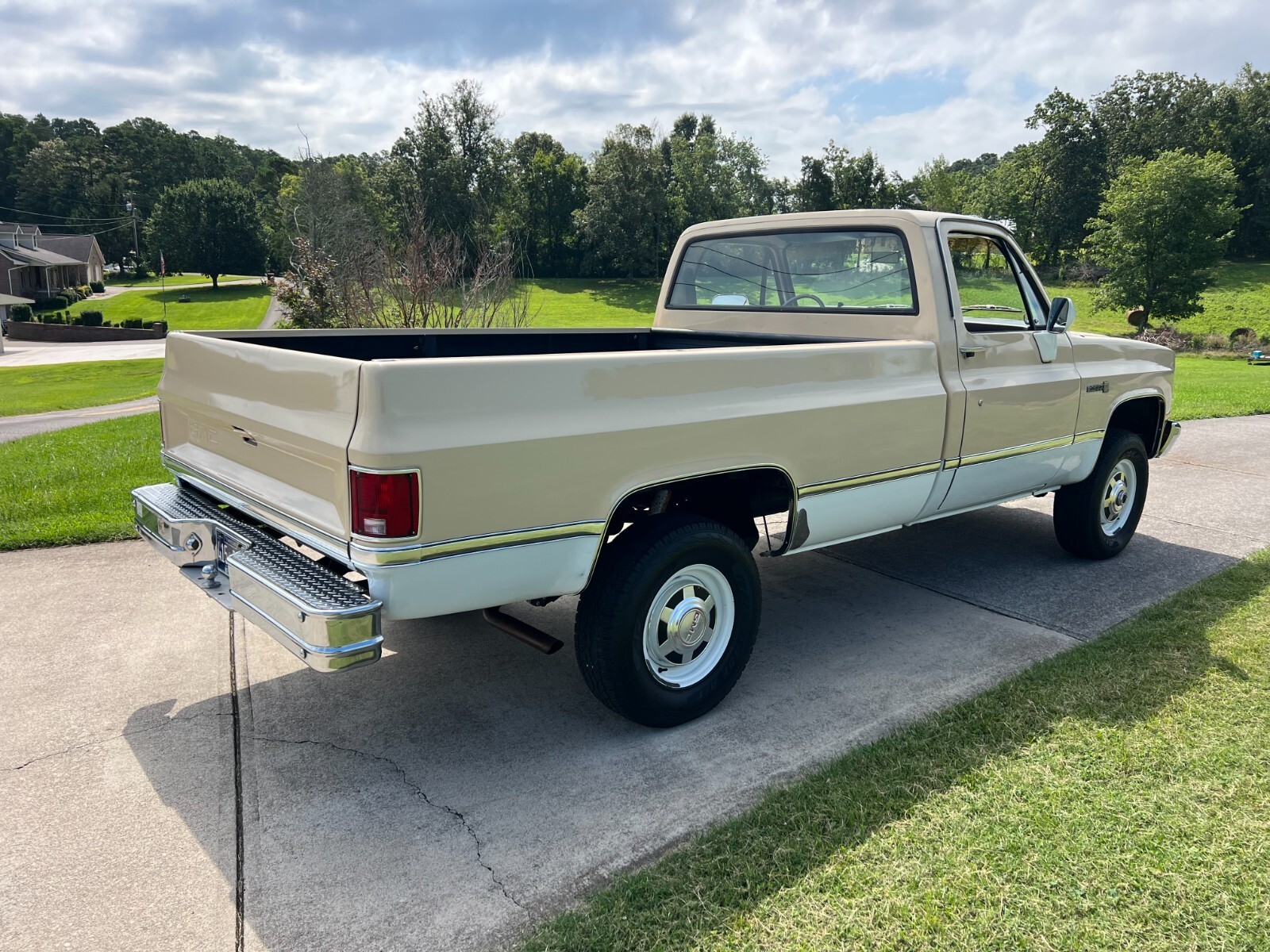 1986 GMC Sierra 2500 - photo 5