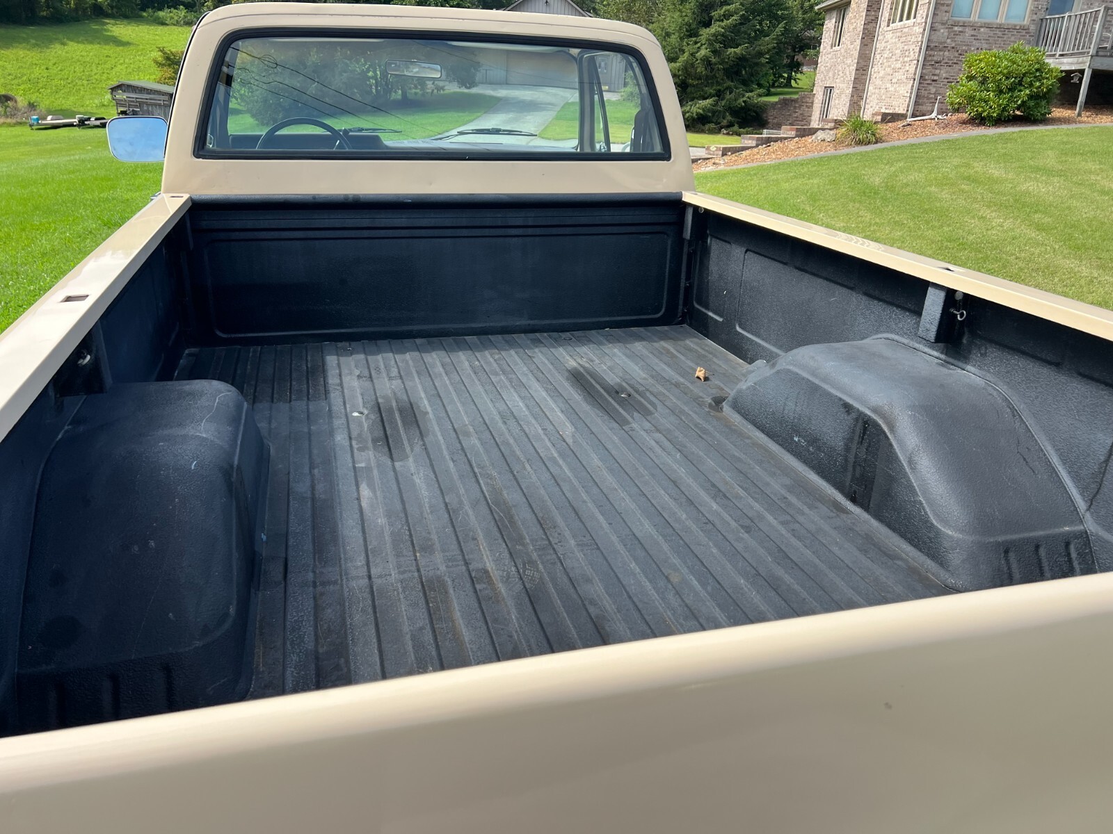 1986 GMC Sierra 2500 - photo 8
