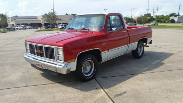 1986 GMC Sierra C10 with 49k original miles. Super clean!!! 1986 GMC Sierra 1500 c10