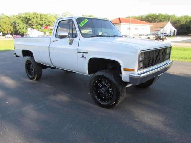 1986 GMC Sierra 1500 Base Standard Cab Pickup 2-Door - photo 3