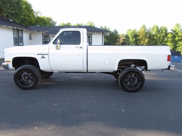 1986 GMC Sierra 1500 Base Standard Cab Pickup 2-Door - photo 8