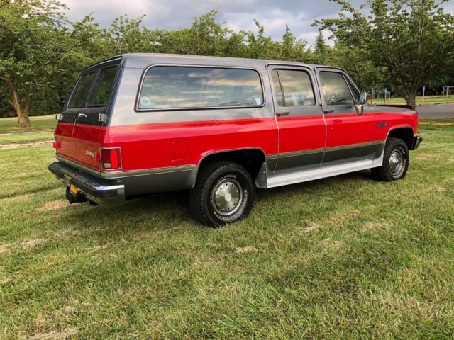 1986 GMC Suburban 1500 4X4 - photo 4