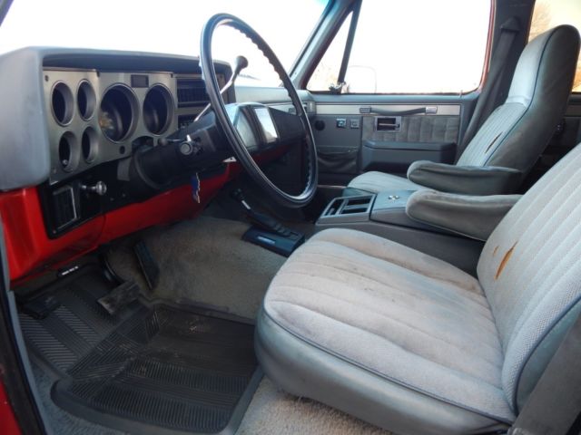 1986 Chevrolet Suburban Silverado - photo 7