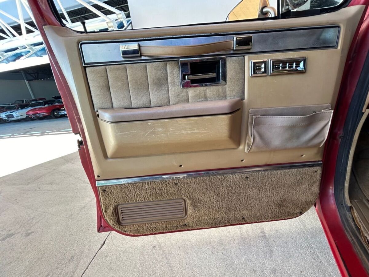 1986 GMC Suburban C1500 4dr SUV - photo 12