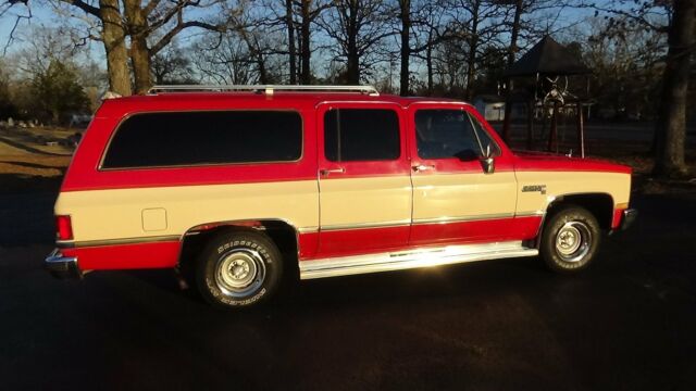 1986 GMC Suburban Sierra Classic - photo 3