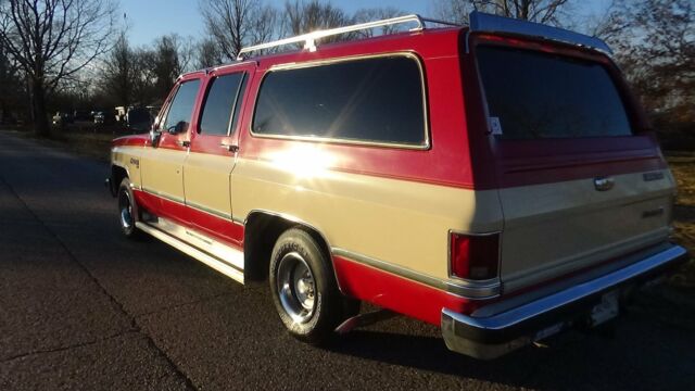 1986 GMC Suburban Sierra Classic - photo 7