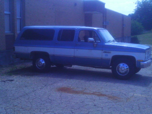 1986 GMC Suburban Sierra Classic - photo 3