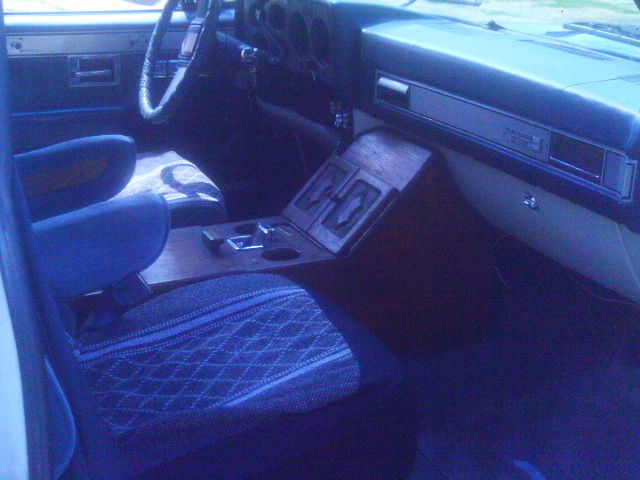 1986 GMC Suburban Sierra Classic - photo 9