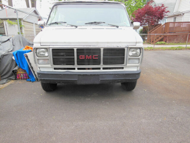 1986 GMC Vandura Cargo Van/ Work Truck 1986 GMC Savana